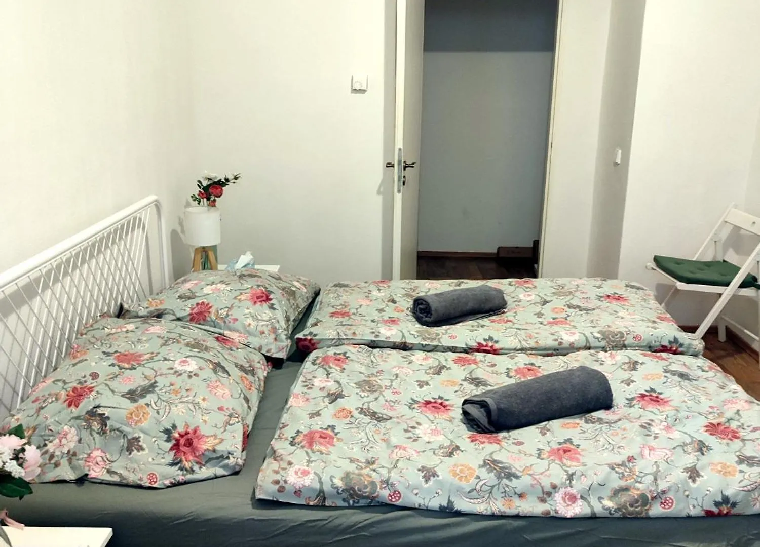 Homestay Nice Room With Double Bed In Zizkov - Shared Bathroom Prague Czech Republic